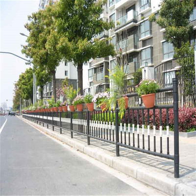 承德道路護(hù)欄服務(wù)與綠化工程的融合實(shí)踐